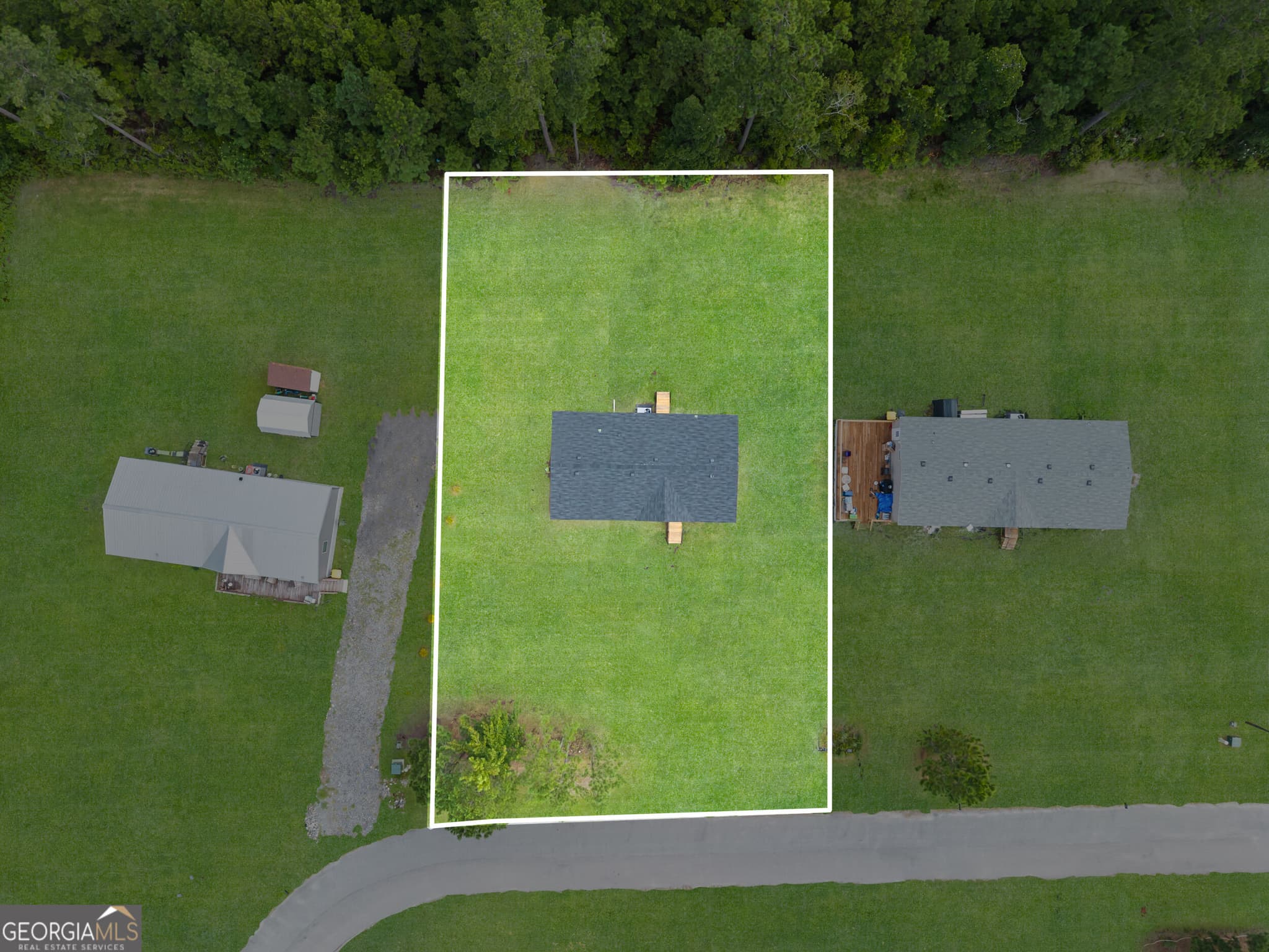 4 bedroom, 2 bathroom, 1,525 sq ft single family residence for sale at 1298 Speckled Trout Circle, Townsend, GA 31331 — photo 2