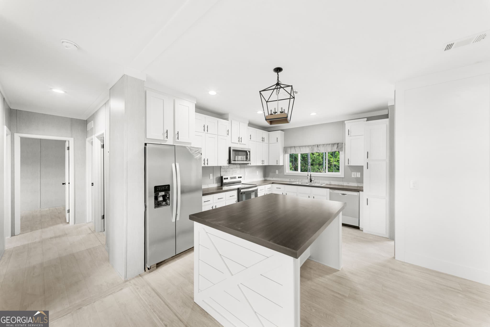 4 bedroom, 2 bathroom, 1,525 sq ft single family residence for sale at 1298 Speckled Trout Circle, Townsend, GA 31331 — photo 6