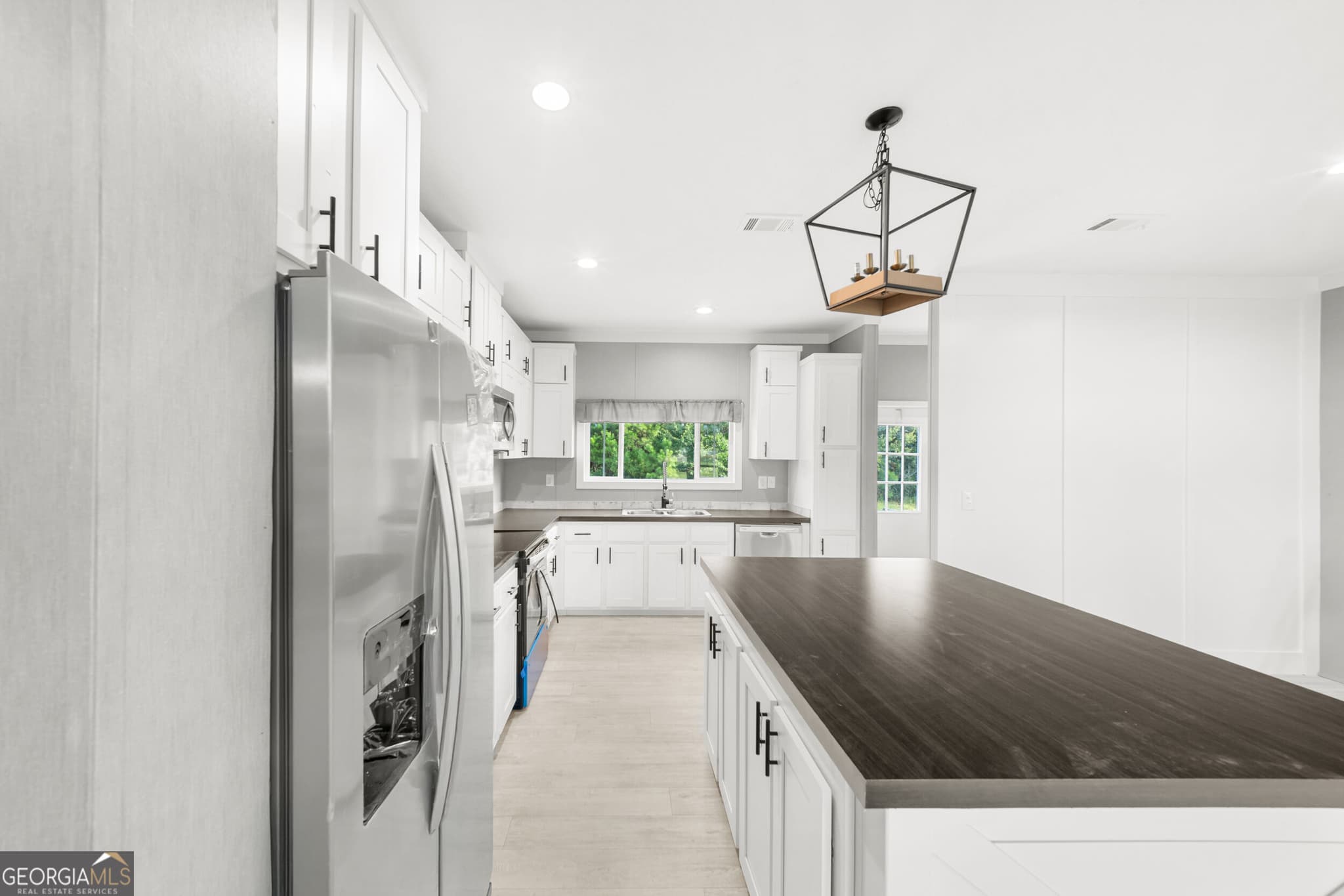 4 bedroom, 2 bathroom, 1,525 sq ft single family residence for sale at 1298 Speckled Trout Circle, Townsend, GA 31331 — photo 7