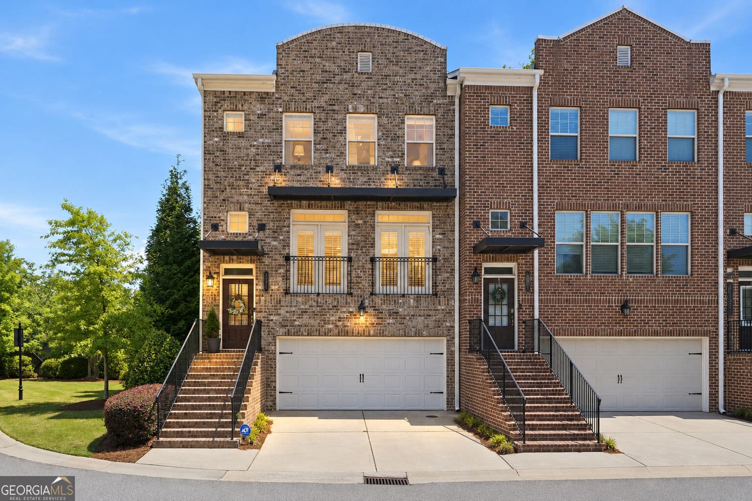 4 bedroom, 3.5 bathroom, 2,720 sq ft townhouse for sale at 3185 Quinn Place, Chamblee, GA 30341