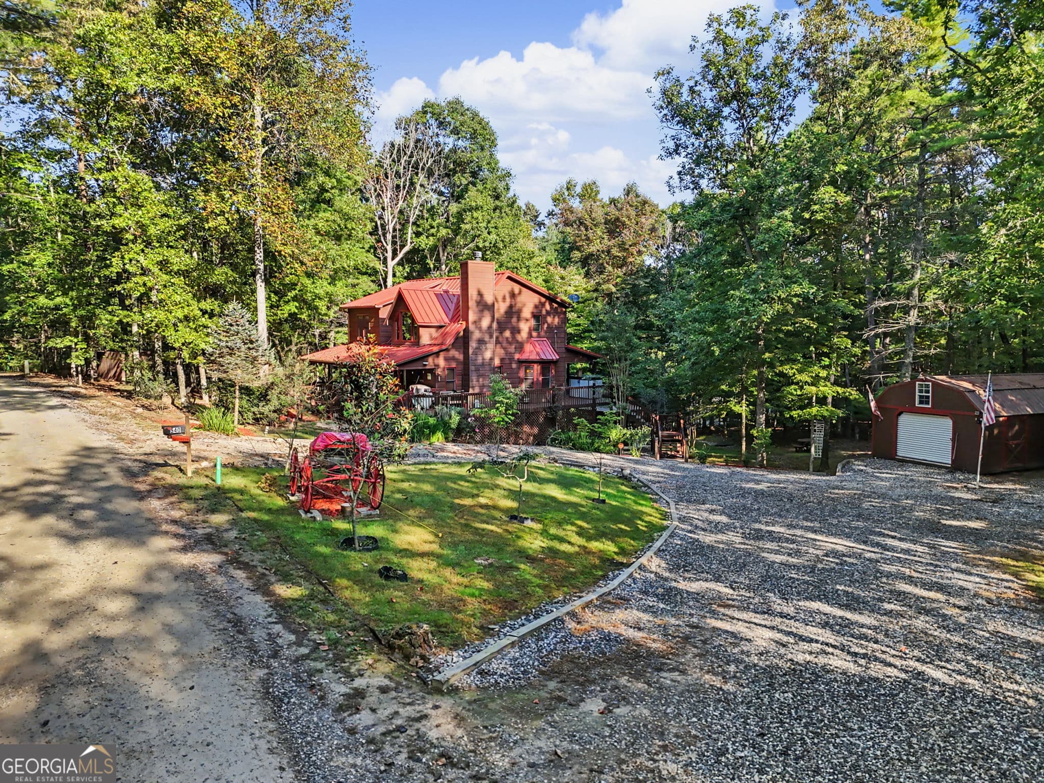 3 bedroom, 2.5 bathroom, 2,616 sq ft cabin,single family residence under contract at 540 Emerine Road, Blairsville, GA 30512 — photo 3