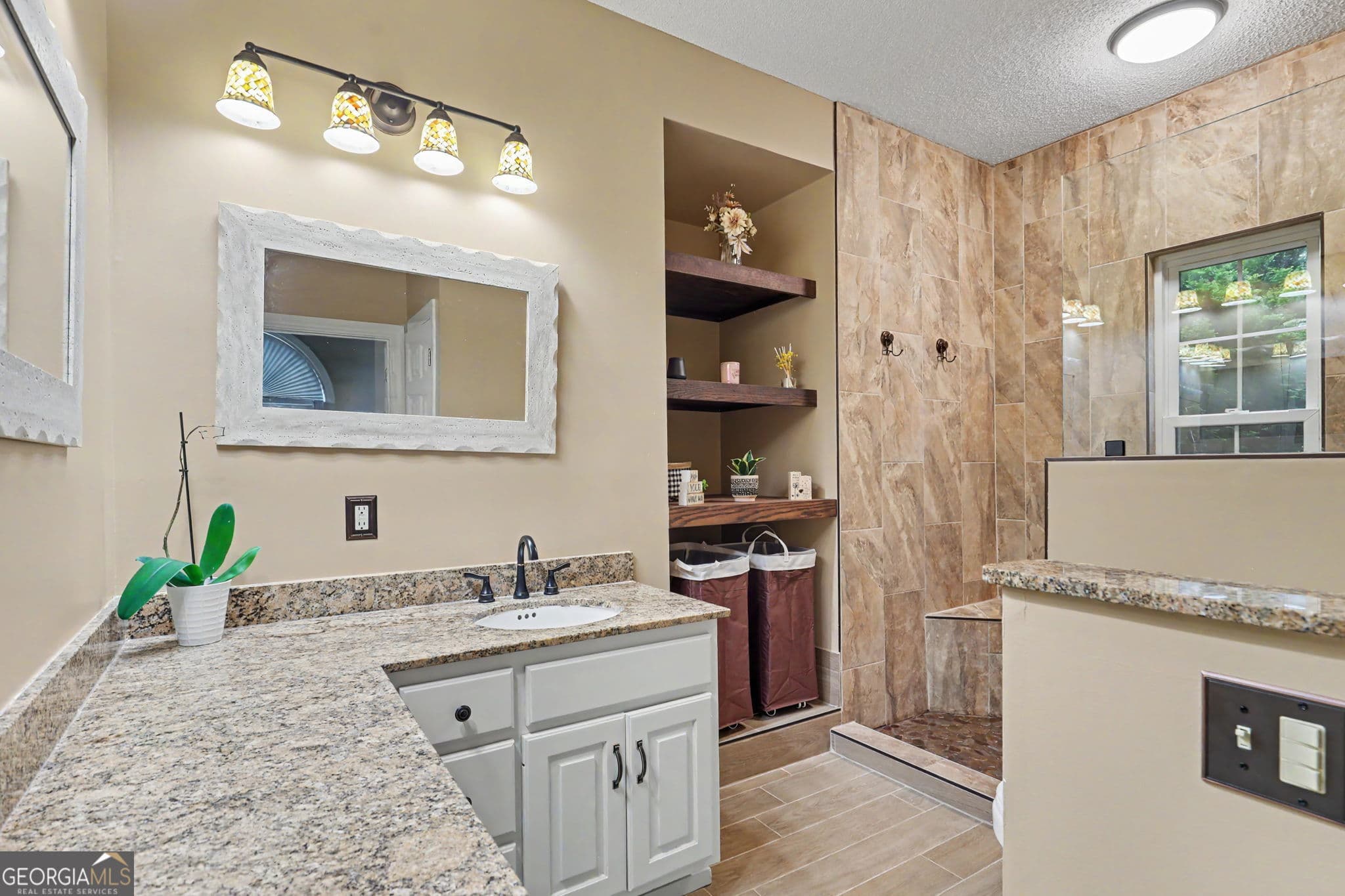 3 bedroom, 2.5 bathroom, 2,304 sq ft single family residence for sale at 171 Bell Colony Road, Dillard, GA 30537 — photo 6