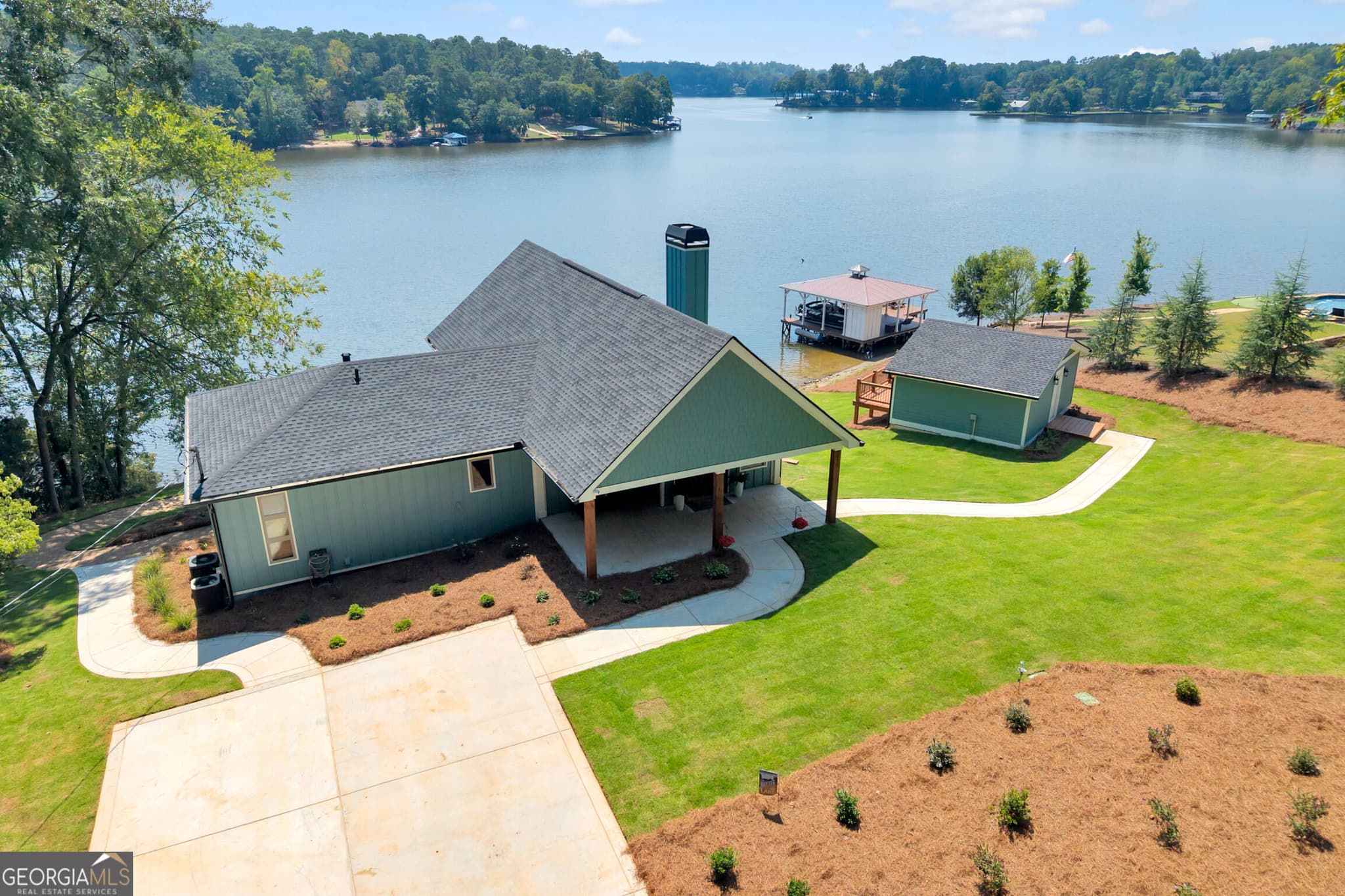 4 bedroom, 2.5 bathroom, 2,600 sq ft single family residence for sale at 216 Quail Trail, Jackson, GA 30233 — photo 9
