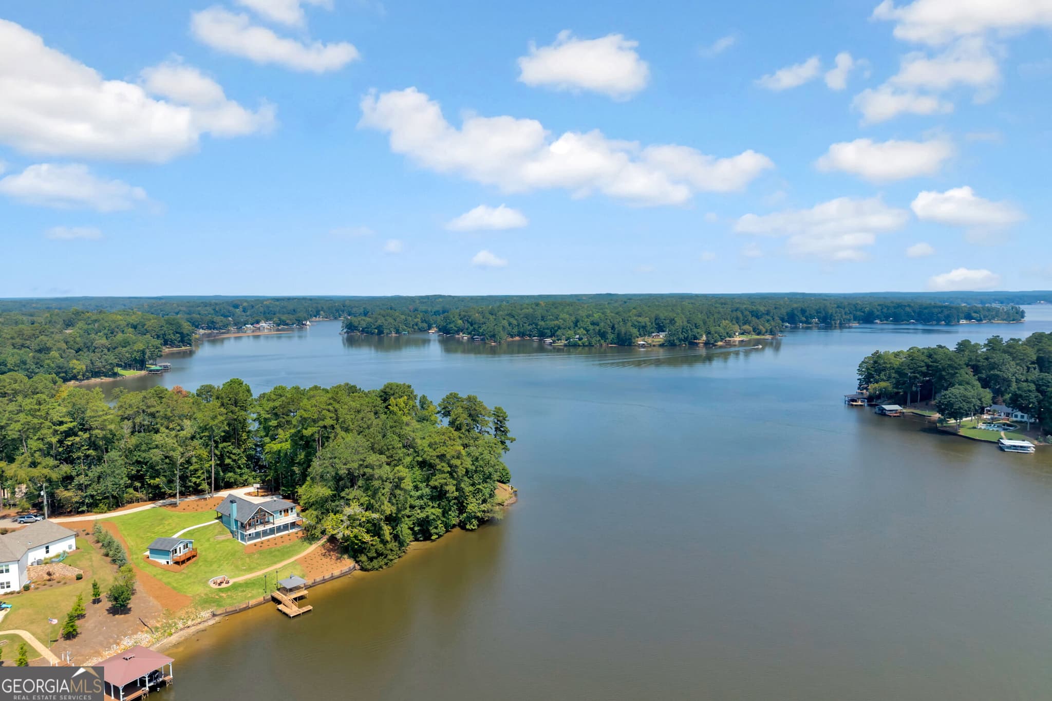 4 bedroom, 2.5 bathroom, 2,600 sq ft single family residence for sale at 216 Quail Trail, Jackson, GA 30233 — photo 8