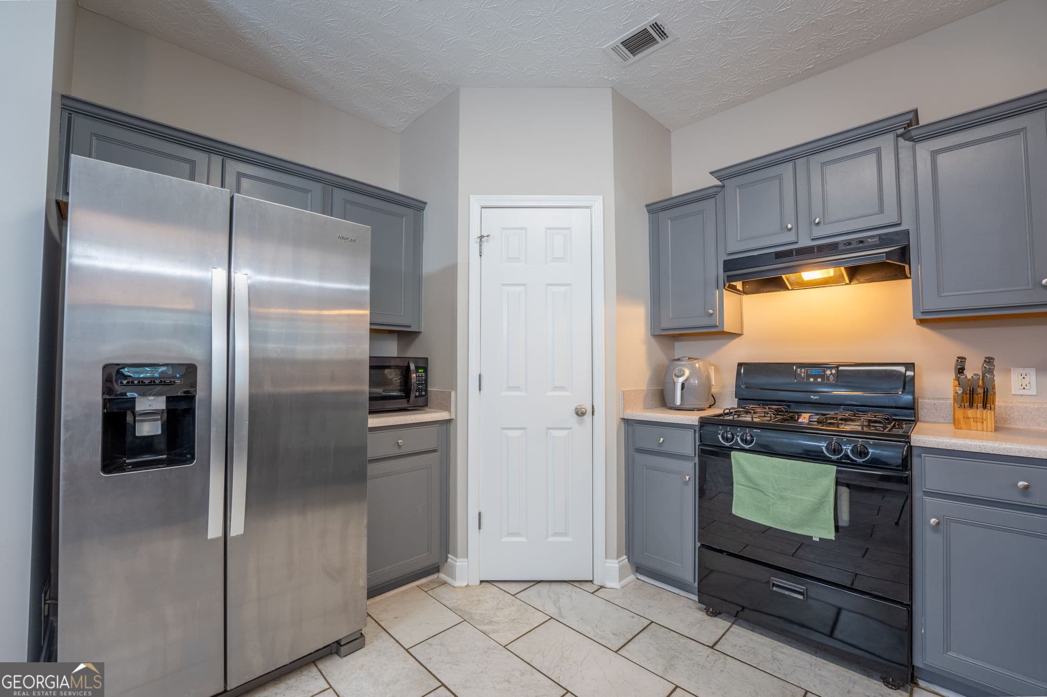 3 bedroom, 2.5 bathroom, 1,733 sq ft townhouse for sale at 4 Madaline Lane, Dawsonville, GA 30534 — photo 10