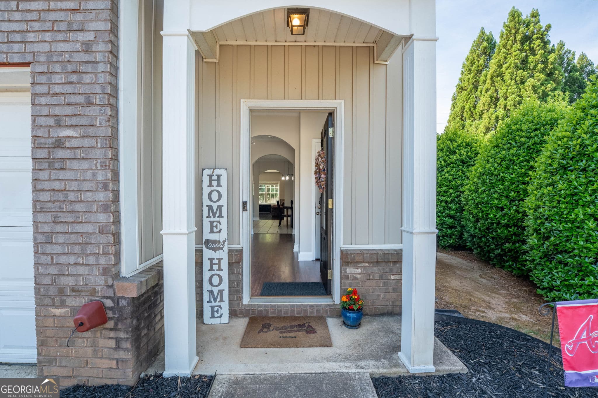 3 bedroom, 2.5 bathroom, 1,733 sq ft townhouse for sale at 4 Madaline Lane, Dawsonville, GA 30534 — photo 4