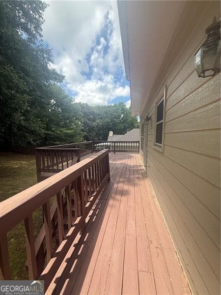 4 bedroom, 2.5 bathroom, 2,726 sq ft single family residence for sale at 2031 Lakewood Circle, Grayson, GA 30017 — photo 6