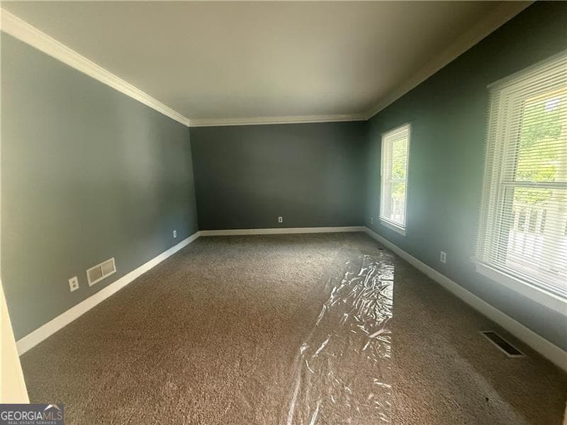 4 bedroom, 2.5 bathroom, 2,726 sq ft single family residence for sale at 2031 Lakewood Circle, Grayson, GA 30017 — photo 3
