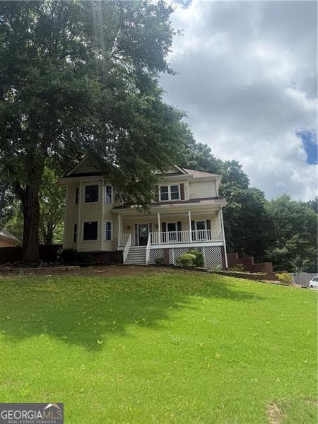 4 bedroom, 2.5 bathroom, 2,726 sq ft single family residence for sale at 2031 Lakewood Circle, Grayson, GA 30017