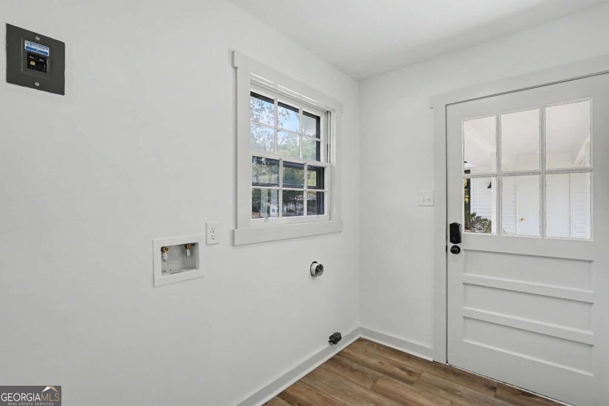 3 bedroom, 2 bathroom, 1,270 sq ft single family residence under contract at 503 Early Street, Springfield, GA 31329 — photo 8