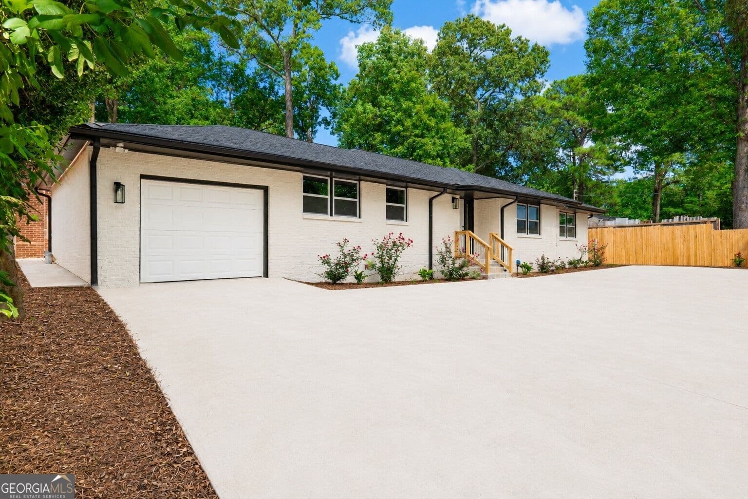 4 bedroom, 3 bathroom, 3,107 sq ft single family residence for rent at 3154 N Druid Hills Road, Decatur, GA 30033 for $5,100 a month — photo 2