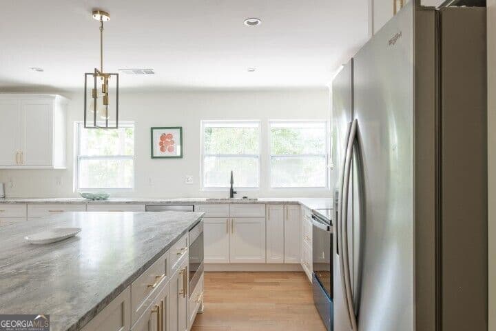 4 bedroom, 3 bathroom, 3,107 sq ft single family residence for rent at 3154 N Druid Hills Road, Decatur, GA 30033 for $5,100 a month — photo 6