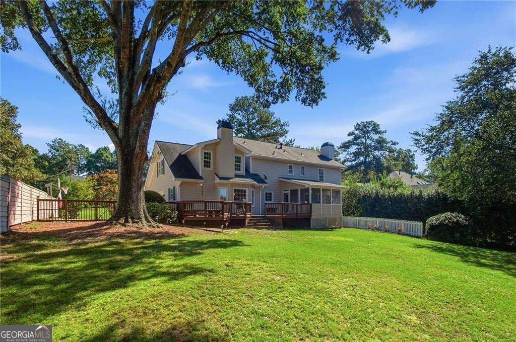 4 bedroom, 3.5 bathroom, 4,156 sq ft single family residence for sale at 5018 Trailridge Way, Dunwoody, GA 30338 — photo 2