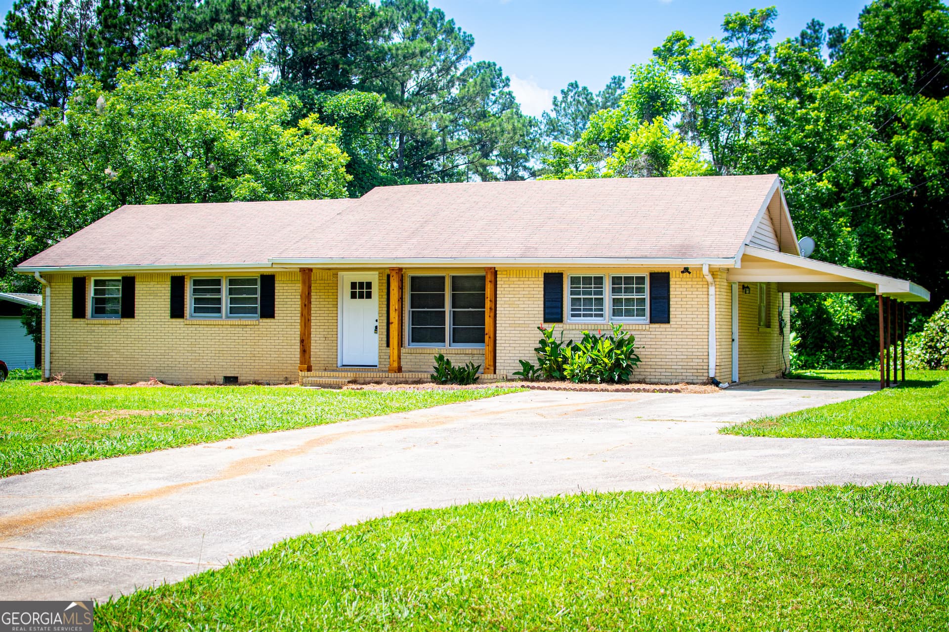 4 bedroom, 2 bathroom, 1,980 sq ft single family residence for sale at 615 Old Camp Church Road, Carrollton, GA 30117 — photo 2