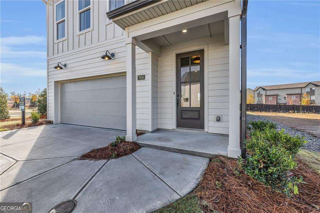 4 bedroom, 3.5 bathroom single family residence for sale at 2285 Fern Circle, Alpharetta, GA 30076 — photo 2