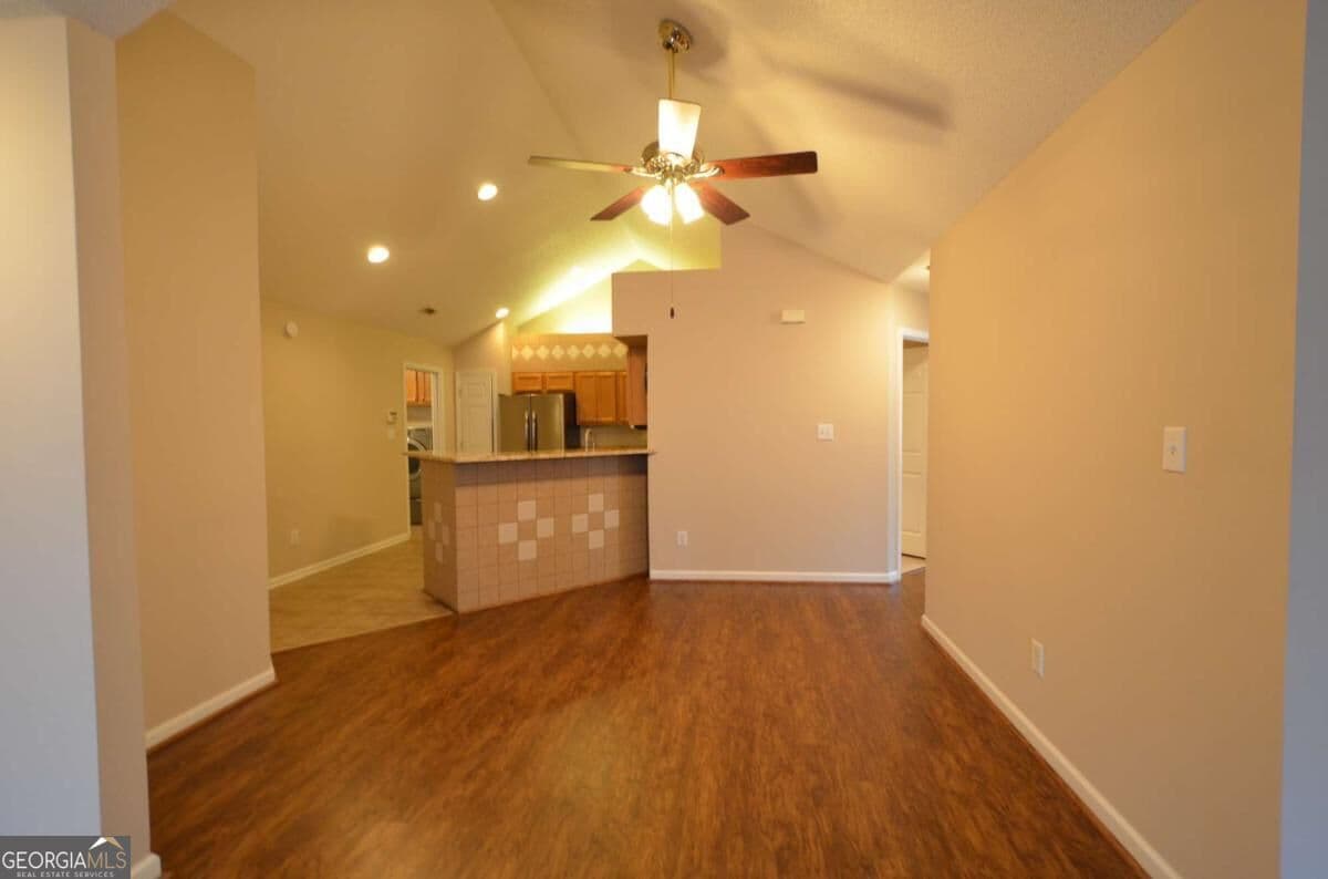 3 bedroom, 2 bathroom, 1,423 sq ft condominium for sale at 1867 Kolb Farm Circle, Marietta, GA 30008 — photo 8