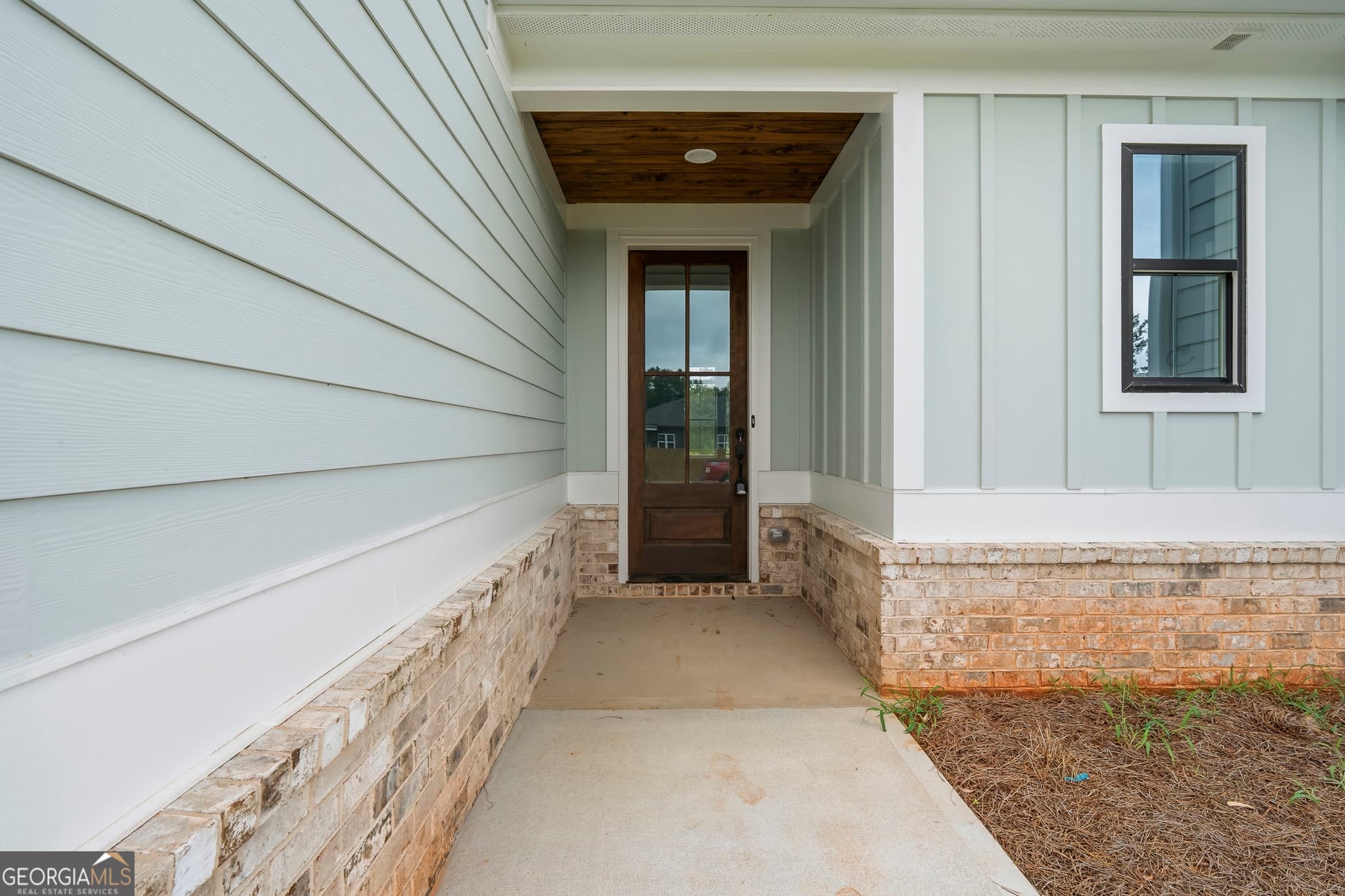 4 bedroom, 4.5 bathroom, 2,911 sq ft single family residence for sale at 155 Hawthorne Lane, Forsyth, GA 31029 — photo 3