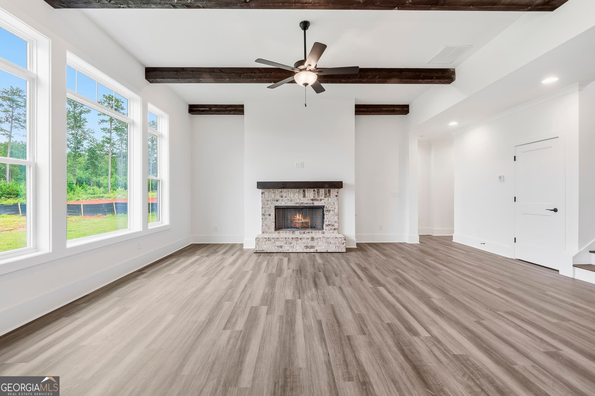 4 bedroom, 4.5 bathroom, 2,911 sq ft single family residence for sale at 155 Hawthorne Lane, Forsyth, GA 31029 — photo 8
