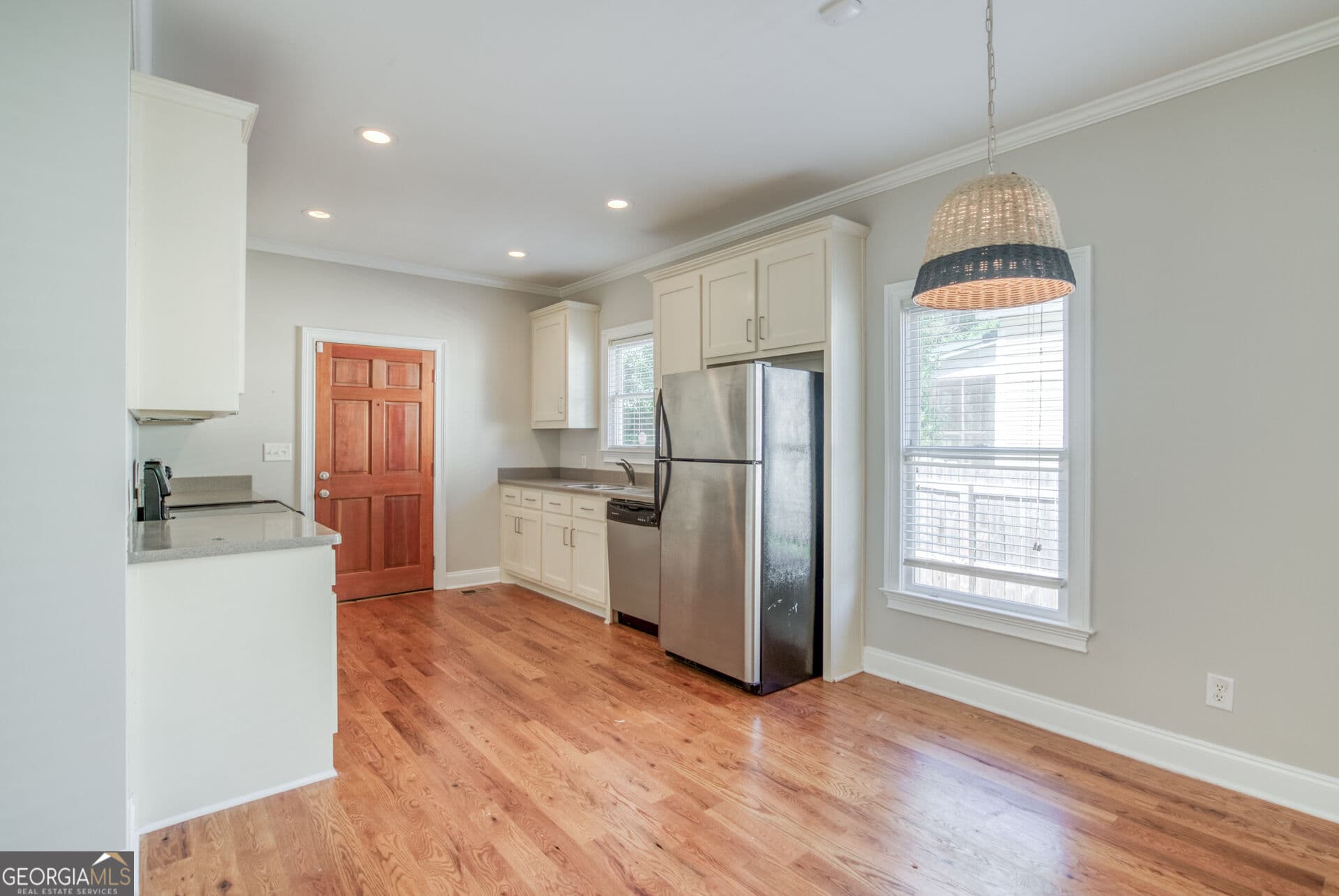 2 bedroom, 2 bathroom, 1,160 sq ft single family residence for rent at 264 E Jefferson Street, Madison, GA 30650 for $1,900 a month — photo 9