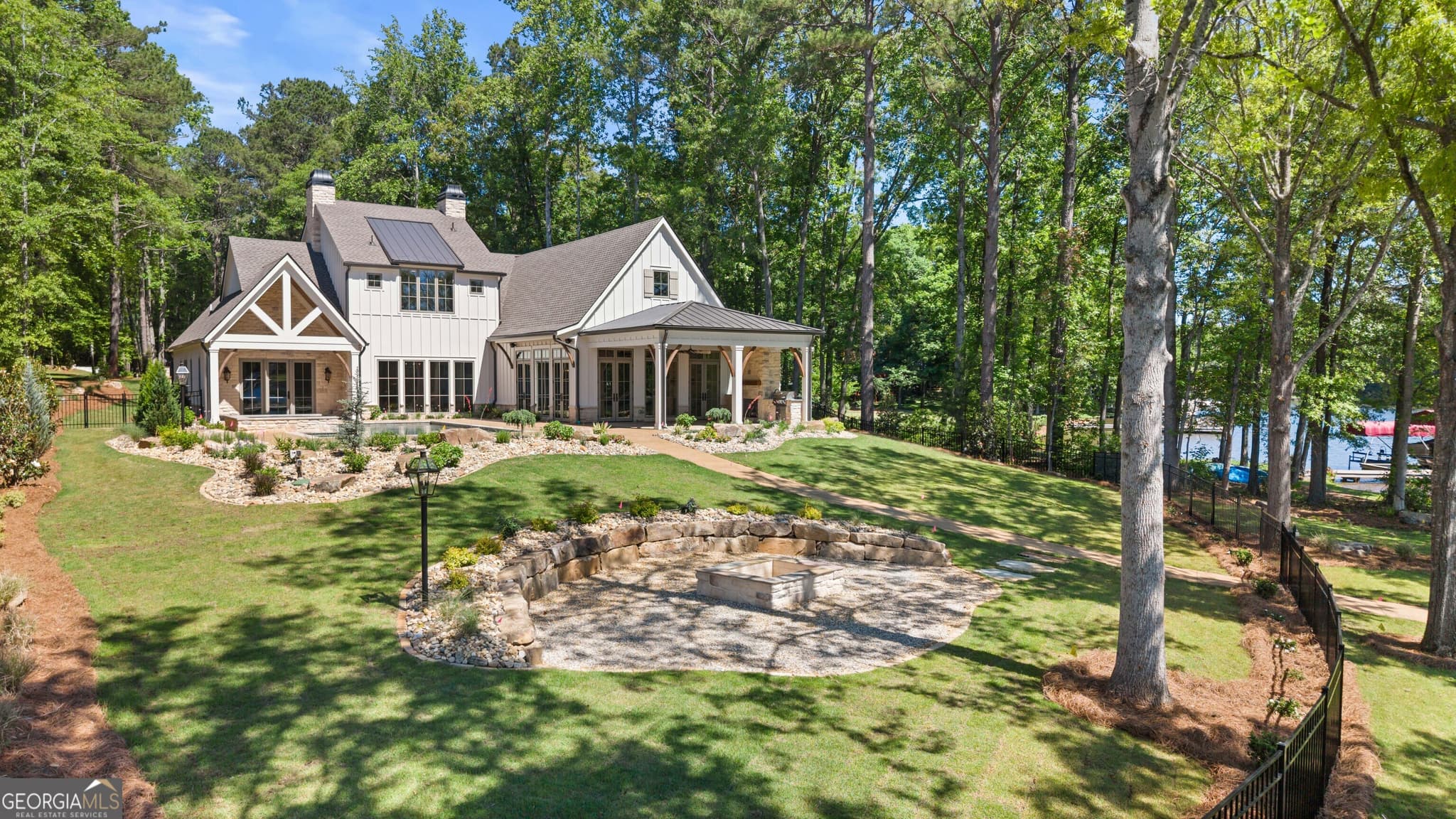4 bedroom, 5.5 bathroom, 5,113 sq ft single family residence for sale at 138 Phoenix Drive, Eatonton, GA 31024 — photo 1 of 69