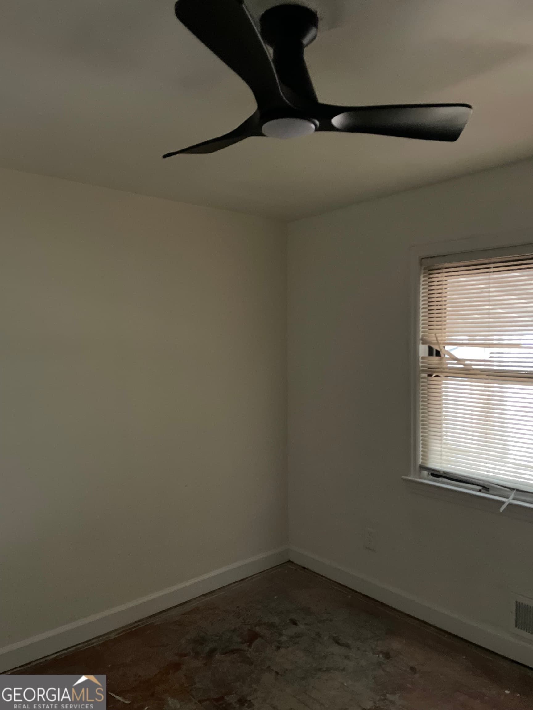 5 bedroom, 2 bathroom, 2,282 sq ft single family residence for sale at 4269 Mercer Road, Decatur, GA 30035 — photo 7