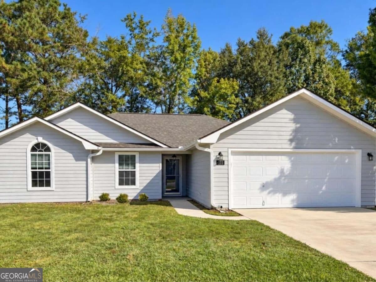 3 bedroom, 2 bathroom, 1,375 sq ft single family residence for rent at 111 Sago Palm Drive, Kingsland, GA 31548 for $1,900 a month — photo 2