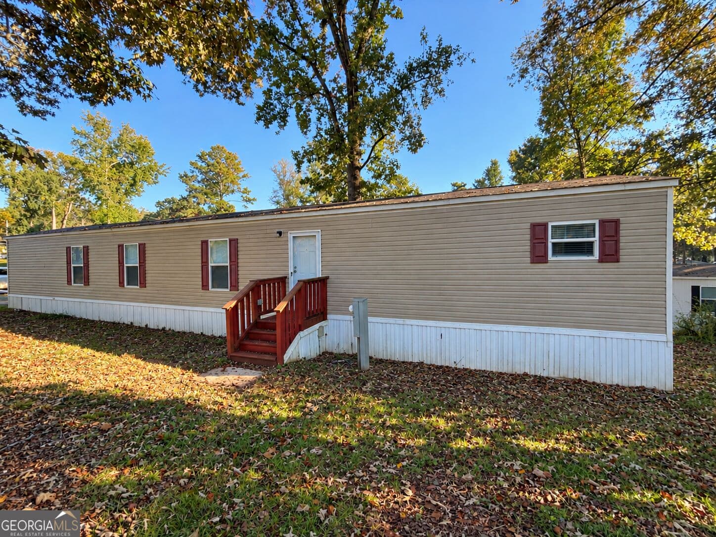 3 bedroom, 2 bathroom, 1,216 sq ft manufactured home,single family residence for sale at 215 Skyline Drive, Fayetteville, GA 30214
