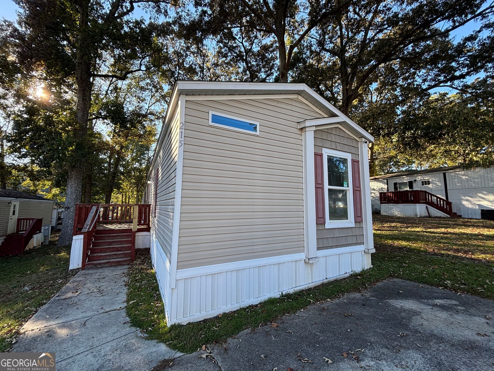 3 bedroom, 2 bathroom, 1,216 sq ft manufactured home,single family residence for sale at 215 Skyline Drive, Fayetteville, GA 30214 — photo 5