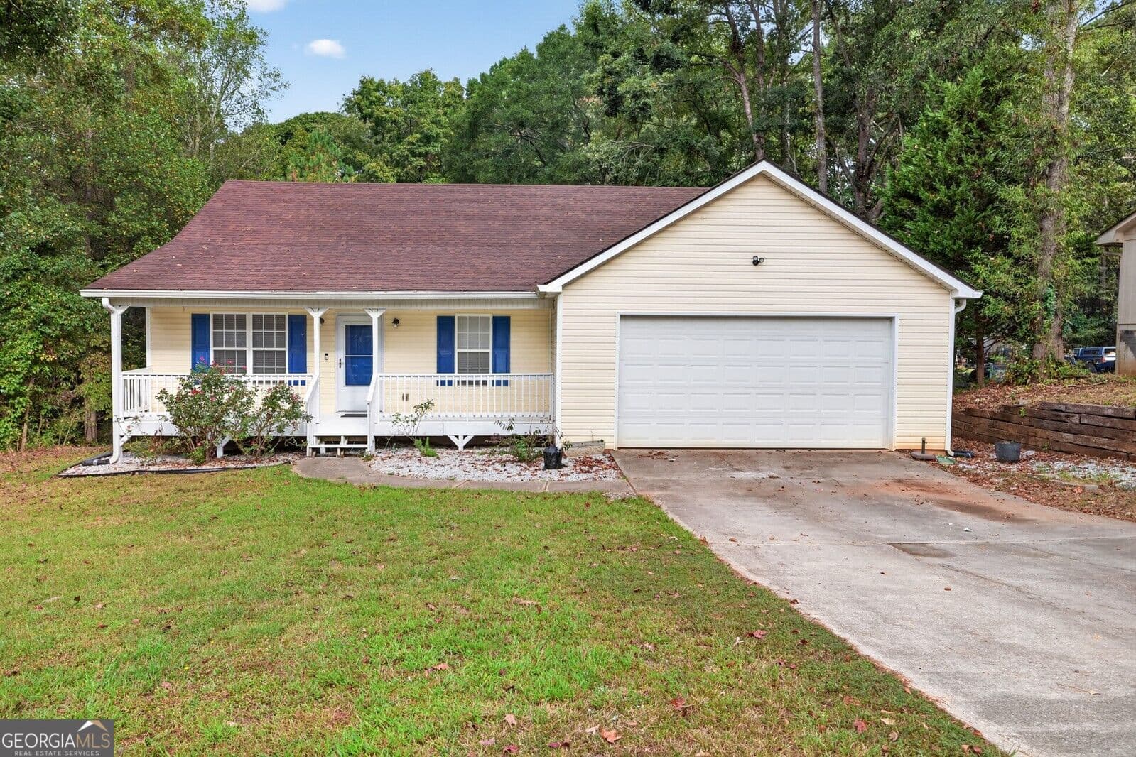 3 bedroom, 2 bathroom, 1,538 sq ft single family residence for sale at 930 Dogwood Trail, Winder, GA 30680 — photo 5