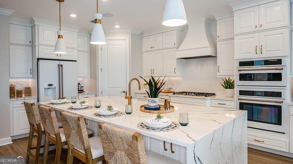 3 bedroom, 3.5 bathroom, 2,306 sq ft single family residence under contract at 332 Grandview Drive, St. Marys, GA 31558 — photo 2