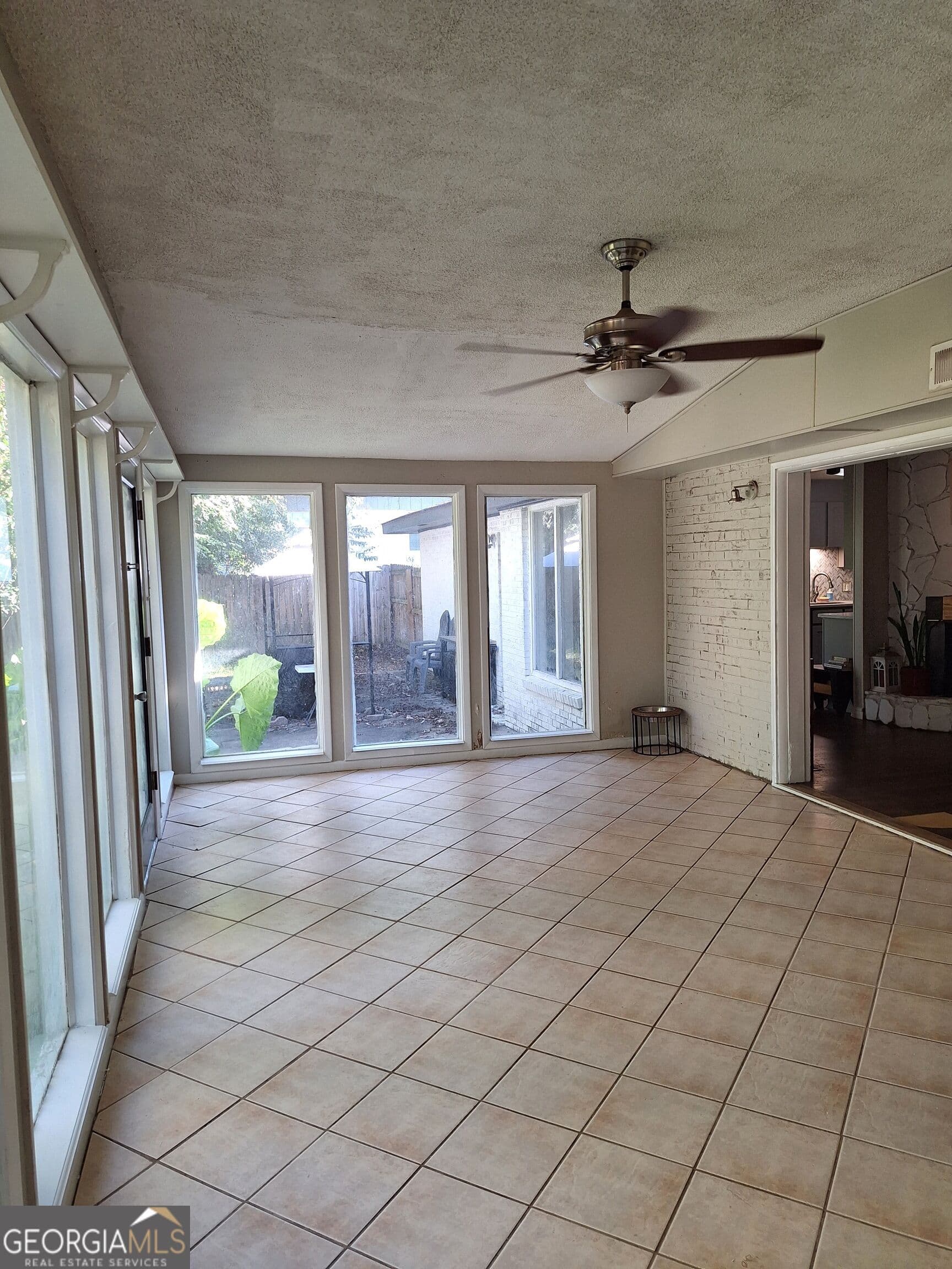 3 bedroom, 2 bathroom, 1,858 sq ft single family residence for sale at 631 Todd Circle, Warner Robins, GA 31088 — photo 9