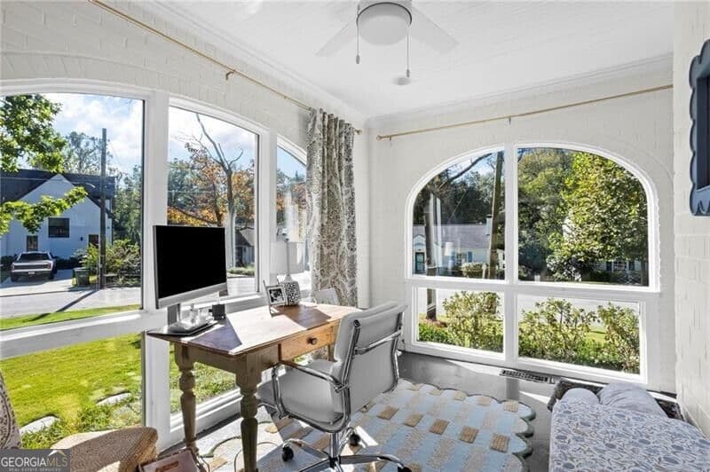 3 bedroom, 2 bathroom, 1,996 sq ft single family residence for sale at 2070 Fairhaven Circle, Atlanta, GA 30305 — photo 6