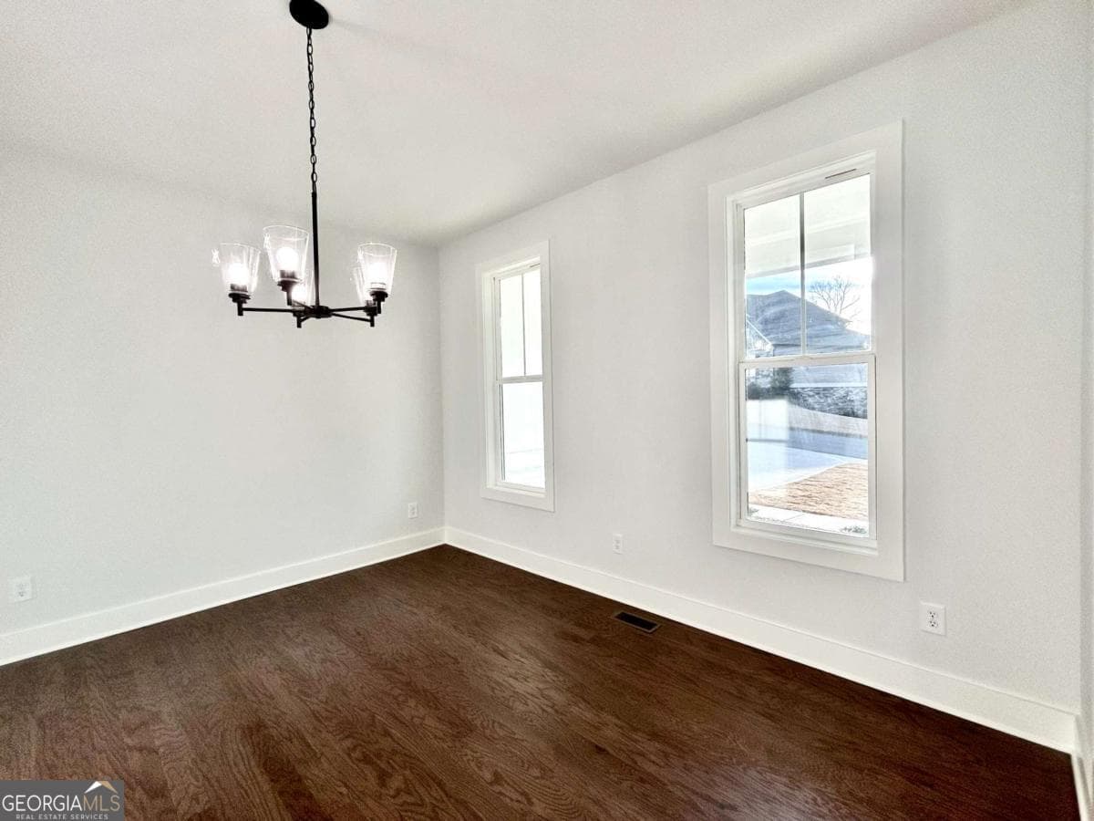 6 bedroom, 4 bathroom, 3,137 sq ft single family residence for sale at 1695 Darby Road, Waleska, GA 30183 — photo 7