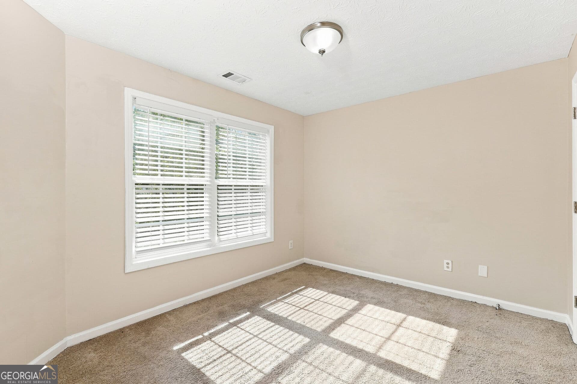3 bedroom, 2.5 bathroom, 1,820 sq ft single family residence for sale at 182 Wilhelmina Drive, Austell, GA 30168 — photo 9