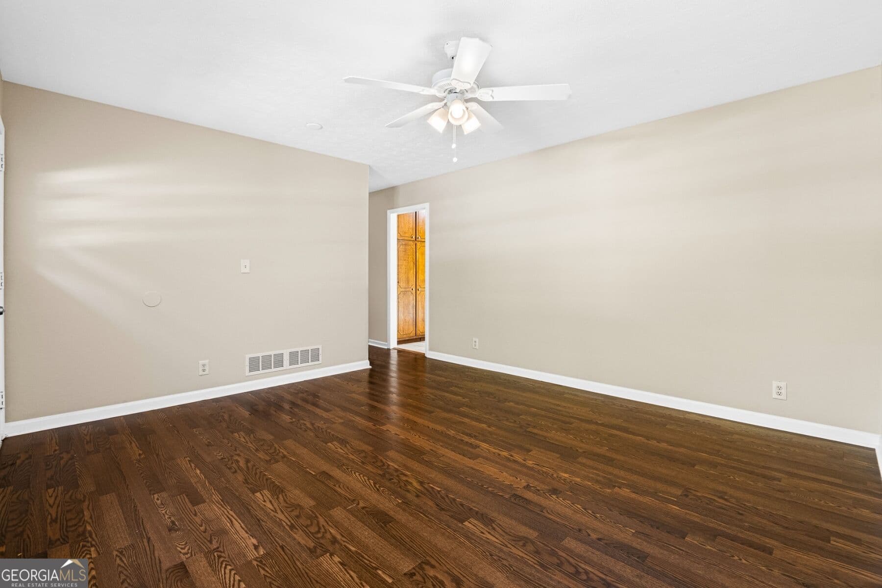 3 bedroom, 2 bathroom, 1,587 sq ft single family residence for rent at 1490 High Meadow Drive, Stone Mountain, GA 30083 for $1,595 a month — photo 3