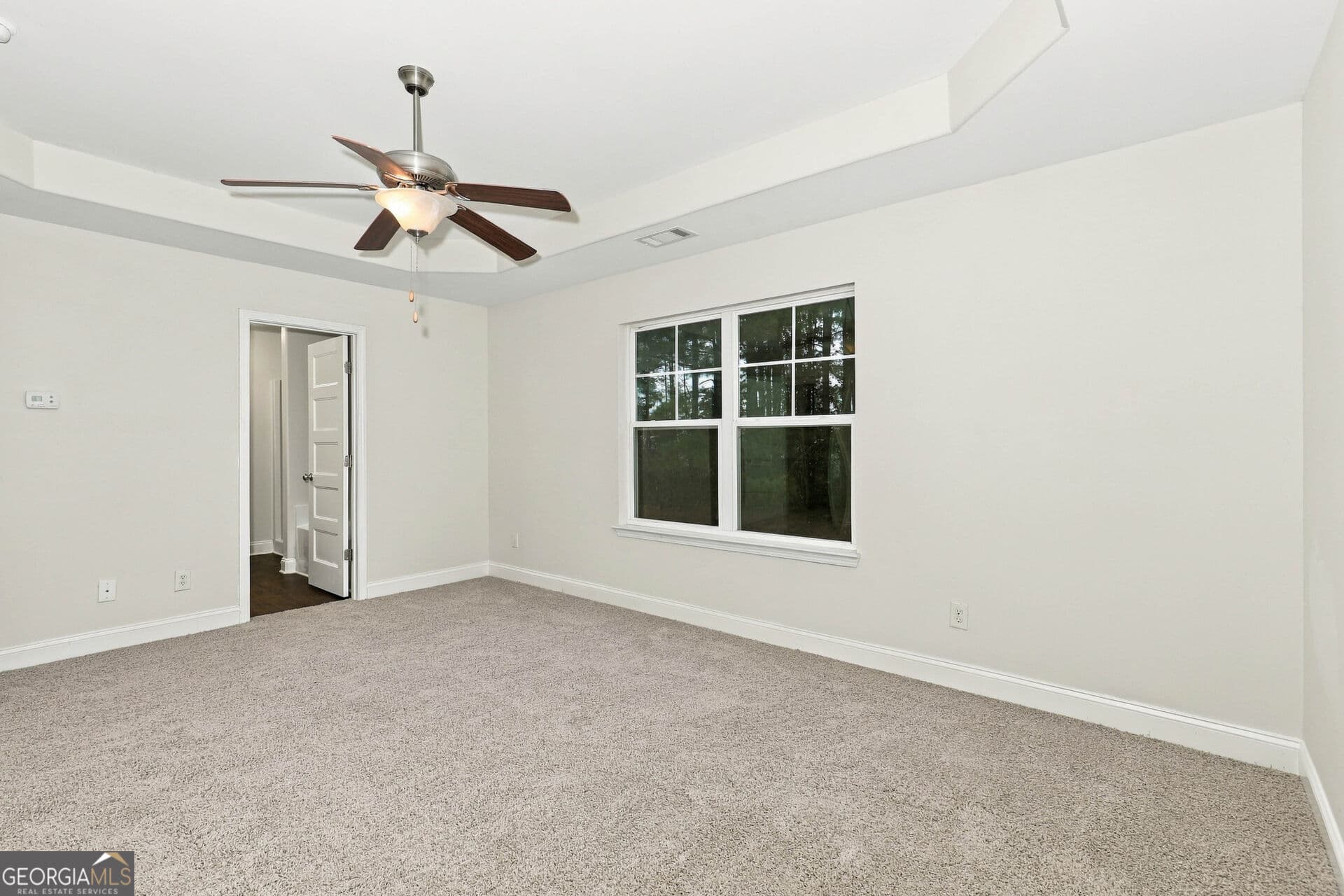 4 bedroom, 3 bathroom, 1,992 sq ft single family residence for sale at 210 Glenview Trail, Griffin, GA 30224 — photo 10
