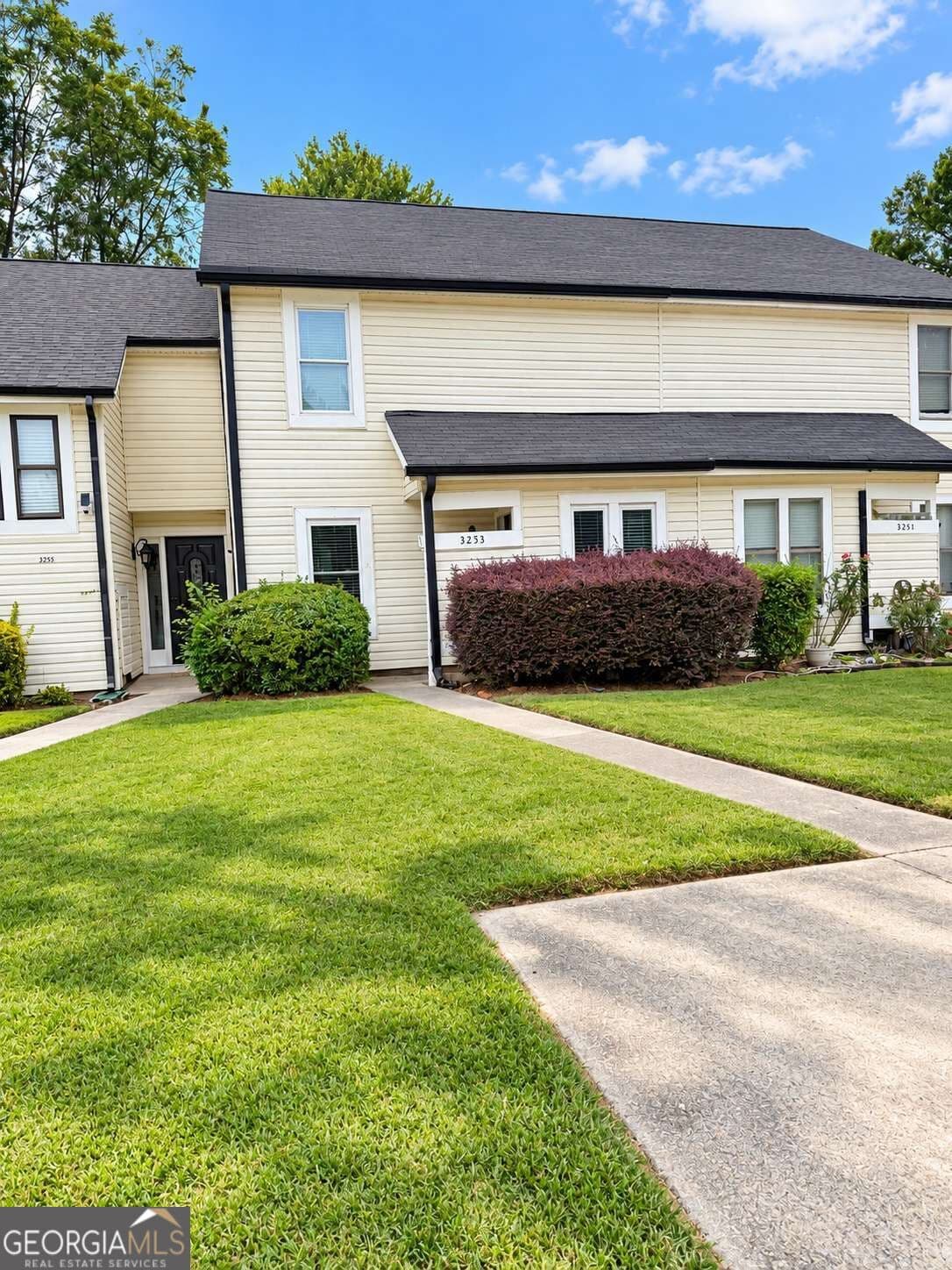 3 bedroom, 2.5 bathroom, 1,504 sq ft townhouse for rent at 3253 Tennington Place, Lawrenceville, GA 30044 for $2,000 a month — photo 2