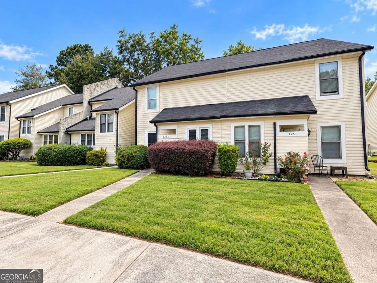 3 bedroom, 2.5 bathroom, 1,504 sq ft townhouse for rent at 3253 Tennington Place, Lawrenceville, GA 30044 for $2,000 a month — photo 1 of 9