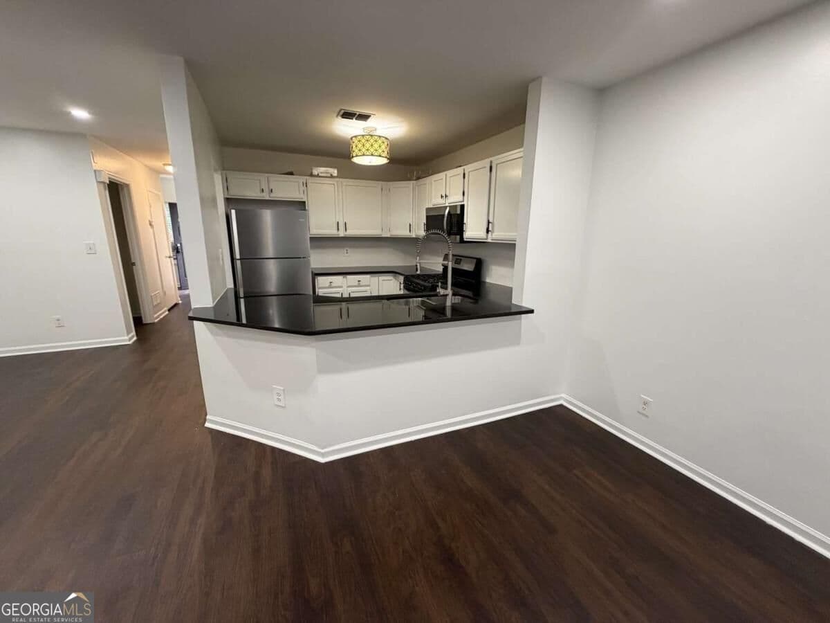 3 bedroom, 2.5 bathroom, 1,504 sq ft townhouse for rent at 3253 Tennington Place, Lawrenceville, GA 30044 for $2,000 a month — photo 4