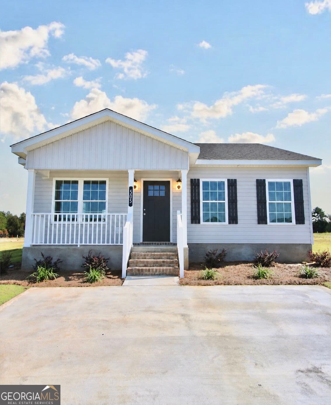 2 bedroom, 2 bathroom, 1,350 sq ft single family residence for rent at 505 Nickies Way, Statesboro, GA 30461 for $1,550 a month — photo 1 of 21