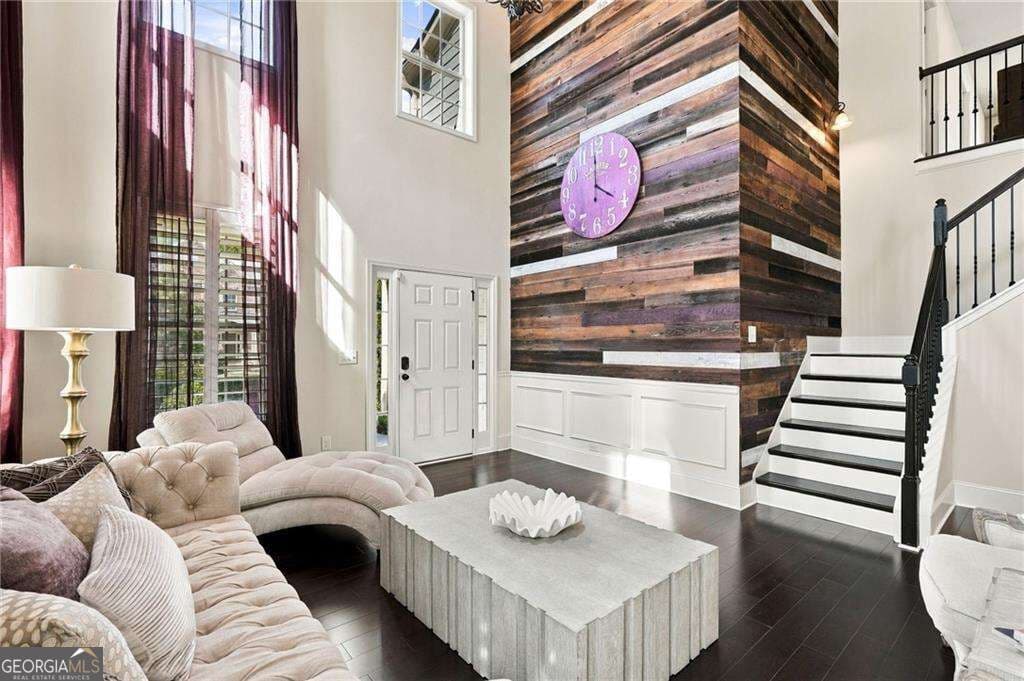 5 bedroom, 4 bathroom, 3,788 sq ft single family residence for sale at 5765 Willow Oak Pass, Cumming, GA 30040 — photo 3