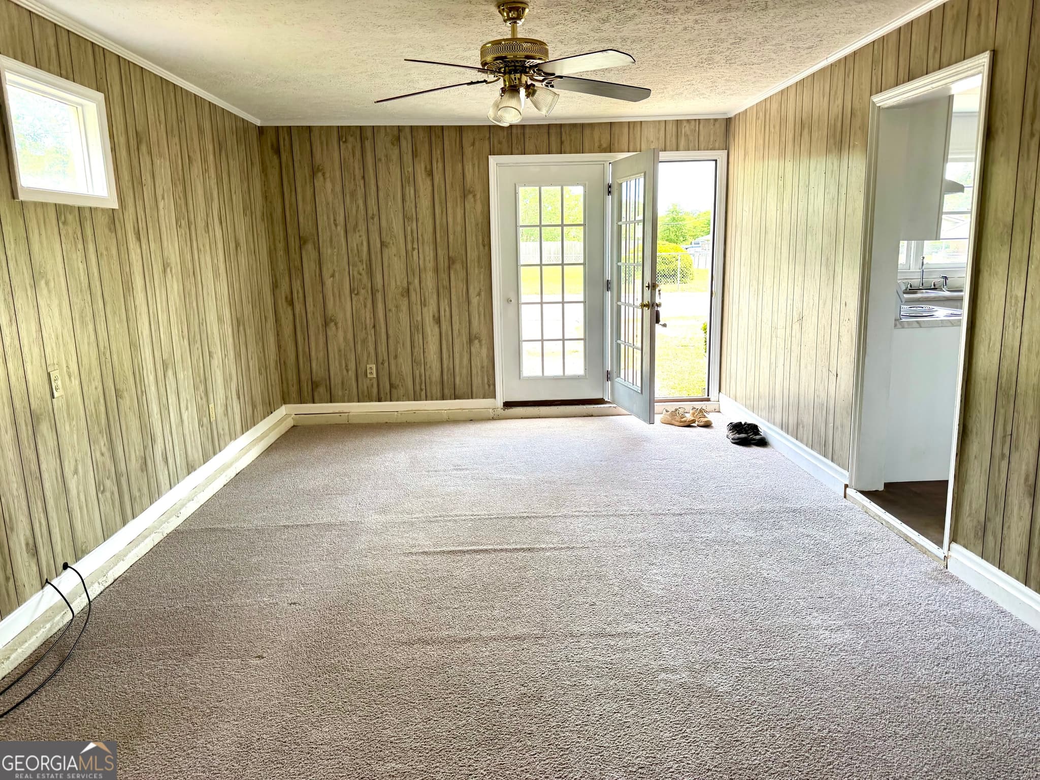 3 bedroom, 2 bathroom, 1,328 sq ft single family residence for sale at 528 Karen Drive, Eastman, GA 31023 — photo 6