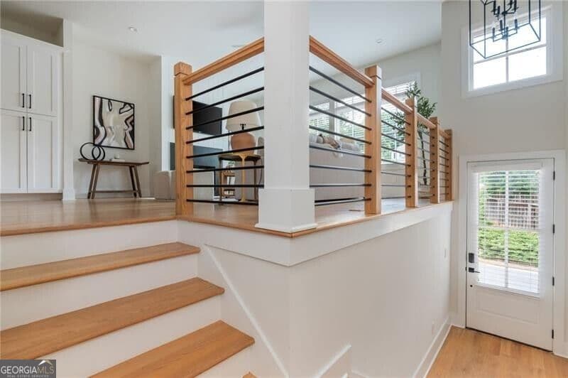 4 bedroom, 3.5 bathroom, 3,000 sq ft townhouse for sale at 2145 Druid Fields Lane, Decatur, GA 30033 — photo 2