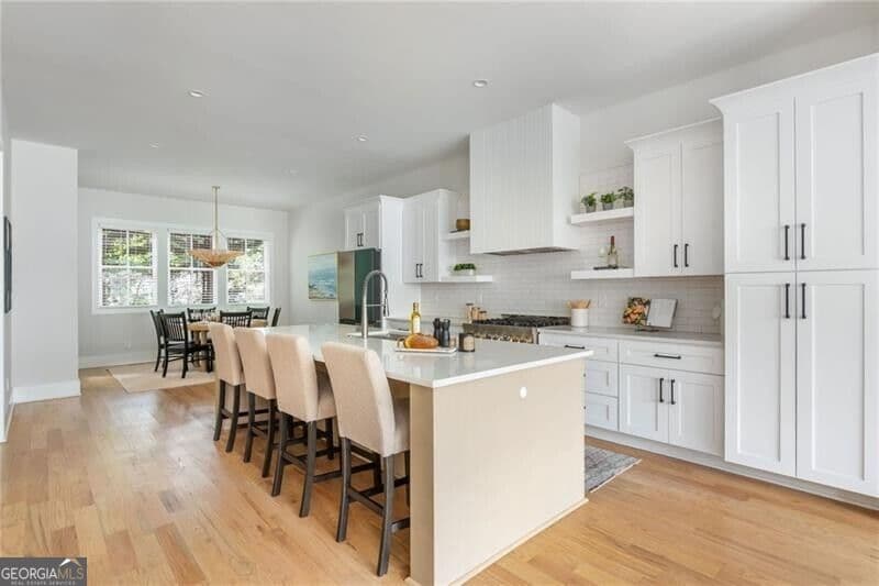 4 bedroom, 3.5 bathroom, 3,000 sq ft townhouse for sale at 2145 Druid Fields Lane, Decatur, GA 30033 — photo 5