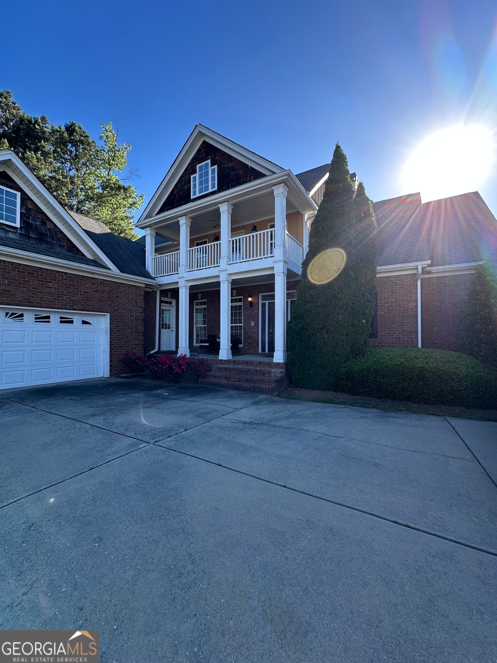 5 bedroom, 4.5 bathroom, 5,895 sq ft single family residence sold at 1085 Eagles Brooke Drive, Locust Grove, GA 30248