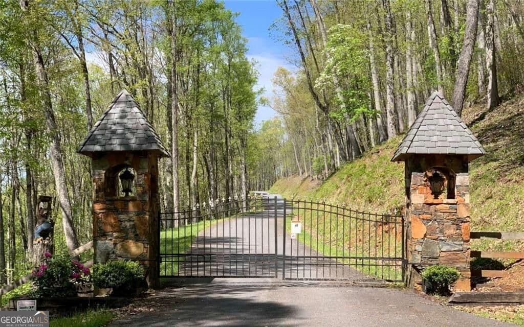 residential lot for sale at 0 Rocky Knob Estates, Young Harris, GA 30582 — photo 2