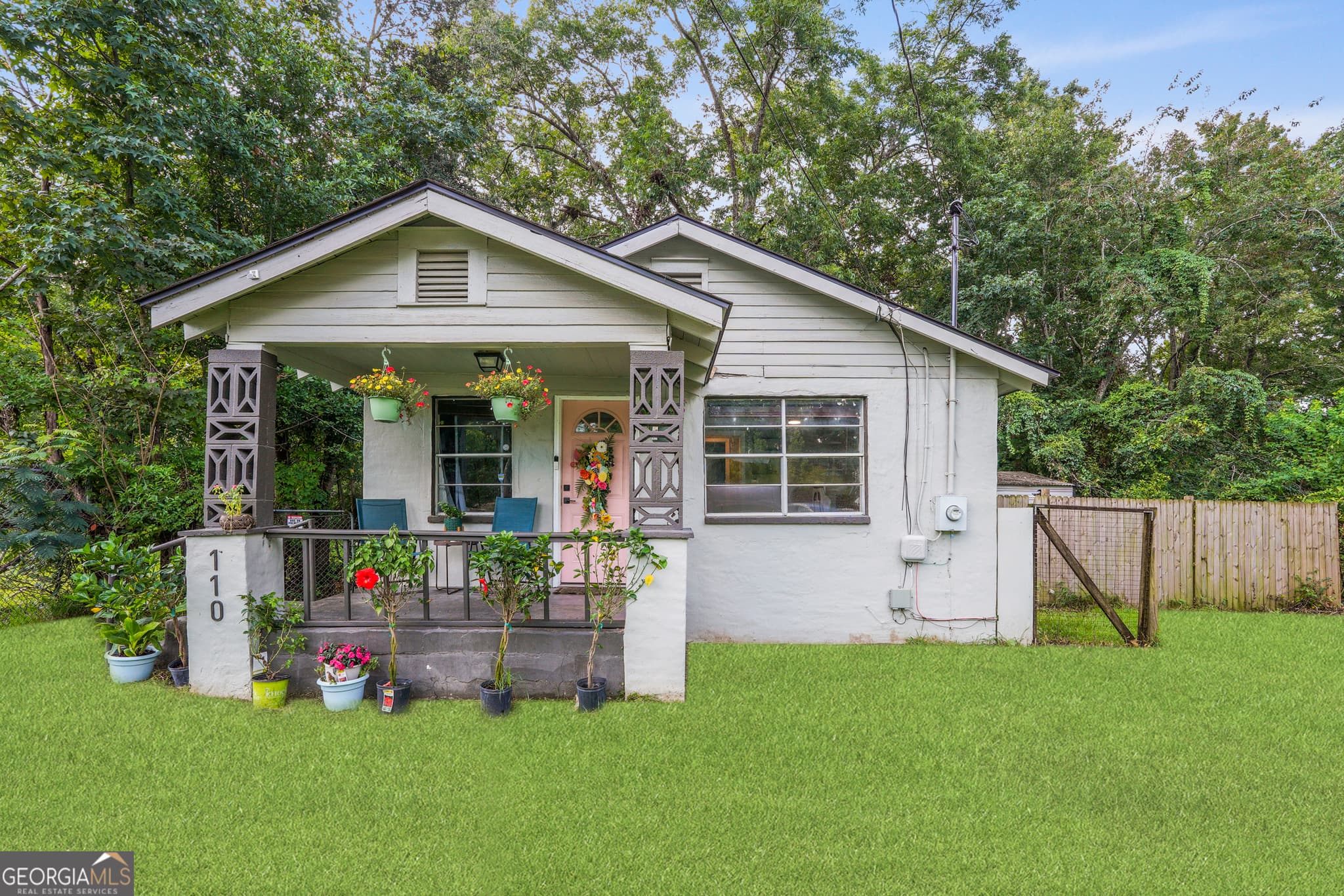3 bedroom, 1 bathroom, 868 sq ft single family residence sold at 110 Wright Street, Savannah, GA 31408