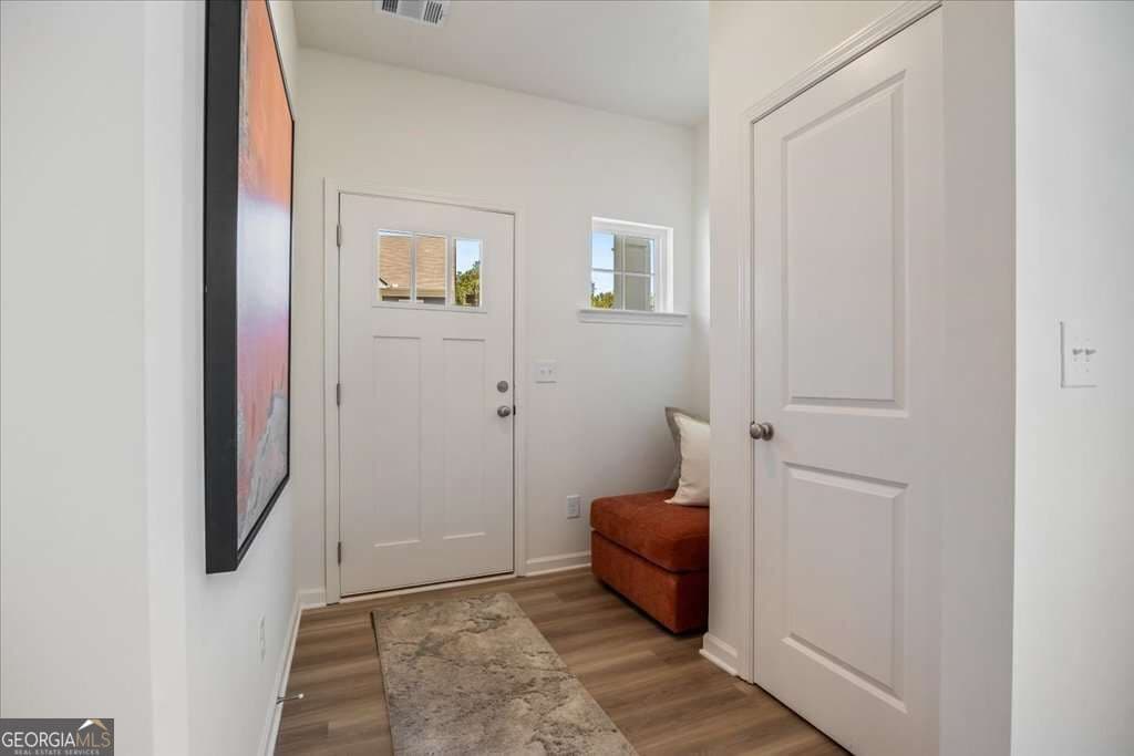 3 bedroom, 2.5 bathroom townhouse for sale at 1565 Salem Drive 87, Conyers, GA 30013 — photo 2