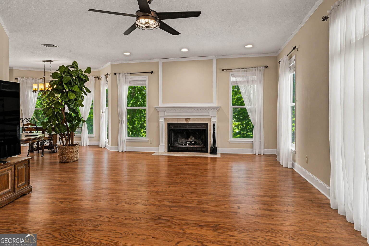 4 bedroom, 3.5 bathroom, 2,642 sq ft single family residence for sale at 154 Buffalo Drive, Brunswick, GA 31523 — photo 6