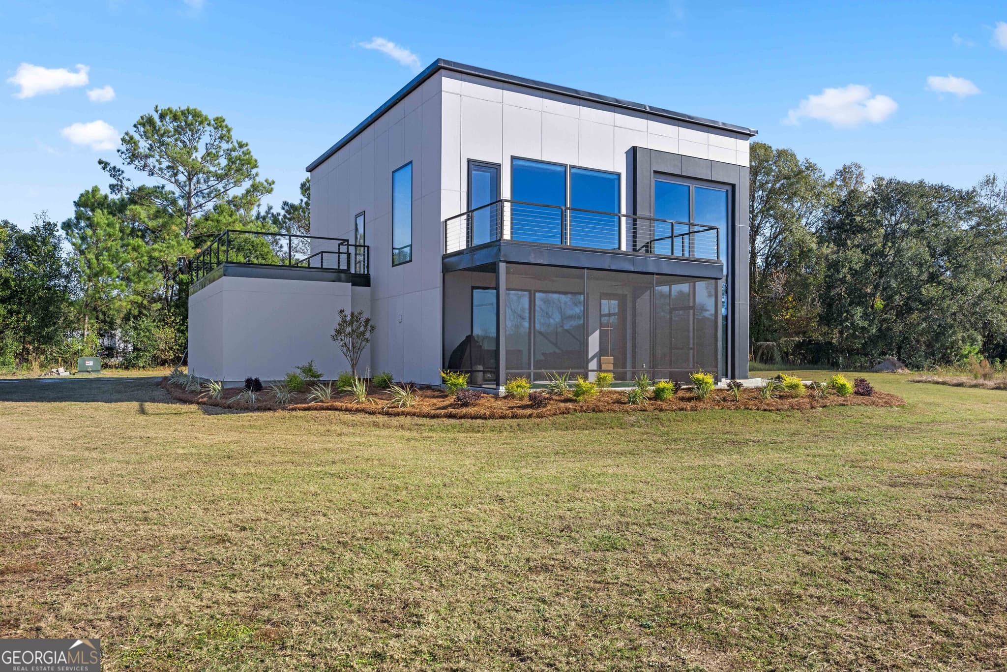 3 bedroom, 2.5 bathroom, 2,160 sq ft single family residence for sale at 4680 Cat Creek Road, Valdosta, GA 31605 — photo 3